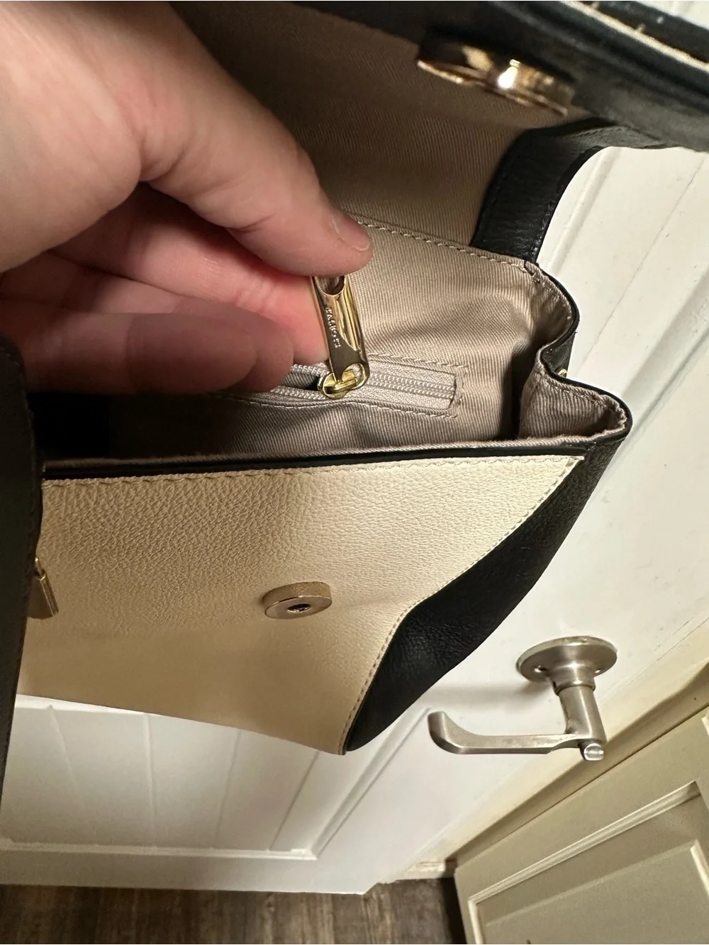 Talbots Cream and Black Leather Crossbody Clutch - Picture 9 of 11